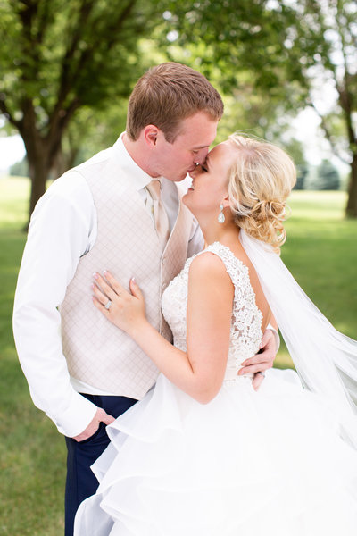 Omaha Nebraska Wedding Photography and Videography