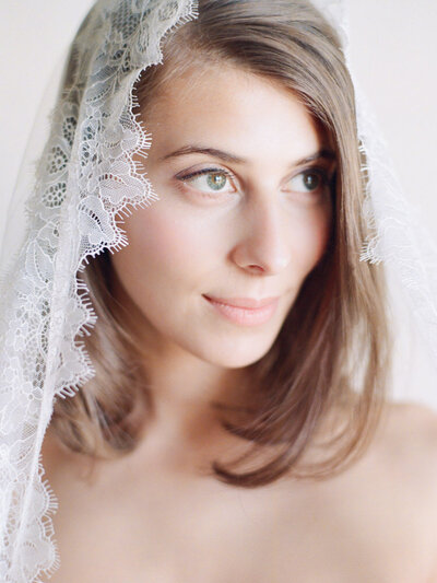 Dusty Blue Bruiloft Leverancier Haar Makeup Beautiful Bride Company Marianne Roza-3