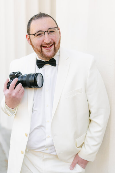 Wedding & Senior Photographer Based In West Hartford CT & Beyond