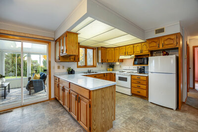 2295 Regional Rd 3 kitchen (1)