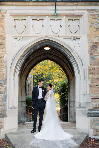 Couple at the Dixon Gardens in Memphis, TN