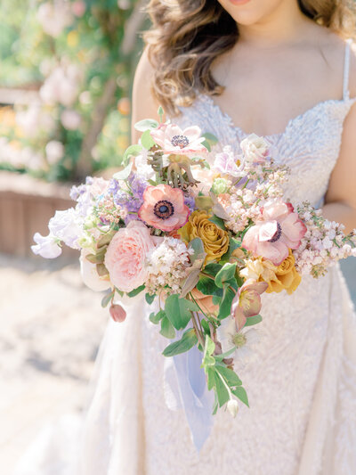 pink gold and white wedding bouquet