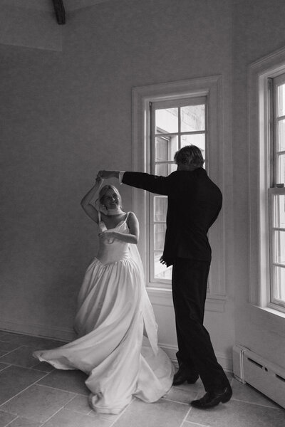 Washington_Luxury_Wedding_PhotographerLundy_Farm_New_York_Wild_Romance_Photo-367