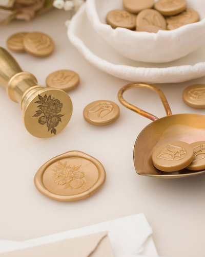 floral wax stamp and gold wax seals