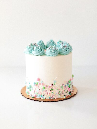 Celebration cake_Blue buttercream swirls_Sprinkles_6 inch_Simple 3 (2) (1)