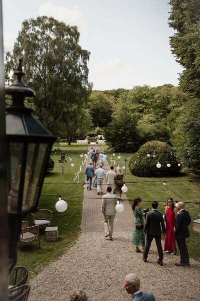 Huwelijksfotografie, Trouwfotograaf twente, trouwfotograaf oldenzaal, trouwfotograaf overijssel, BEAU À BO, intieme trouwfoto's, pure foto's