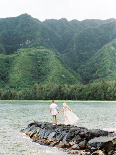 Oahu elopement photographer