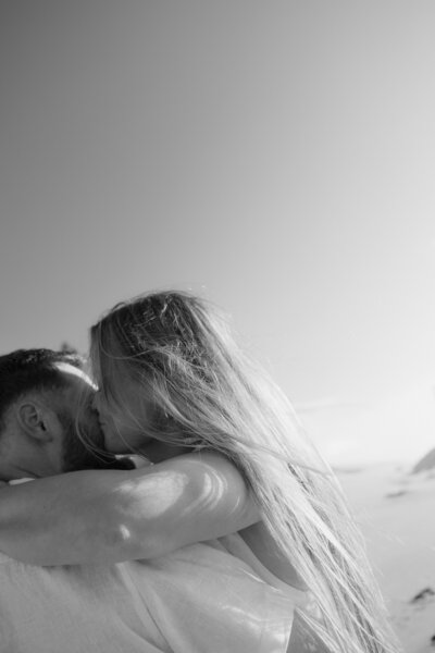 BRISBANE ENGAGEMENT PHOTOGRAPHER_ONE AVENUE PHOTOGRAPHY_LAURA AND KADEN_COASTAL PHOTOSHOOT_-98