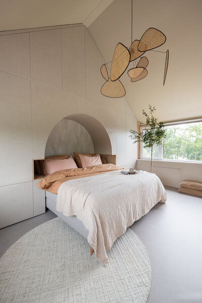 BOU Living project Bakkum slaapkamer zolder, maatwerkkast decolegno linnen
