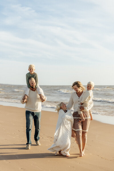 family color-15