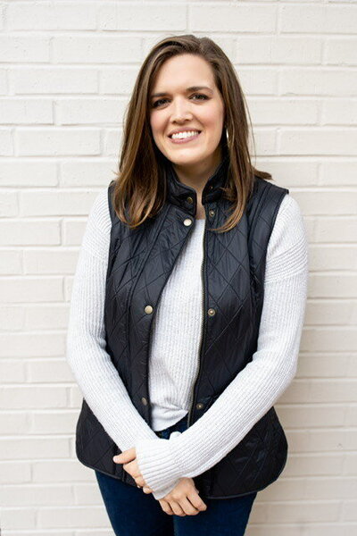 kelsey-rowell-headshot-1_Online marketing expert