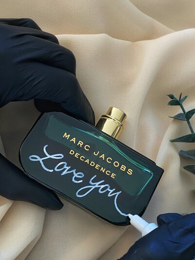 Los Angeles Calligraphy Engraving Marc Jacobs Perfume LA