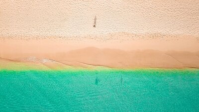 Raleigh wedding planner Anne smiling at camera