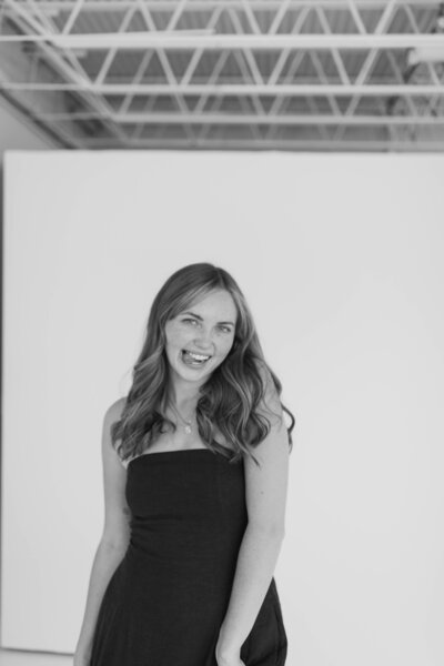 Gabby Rhodes is a wedding photographer based in Northern Colorado