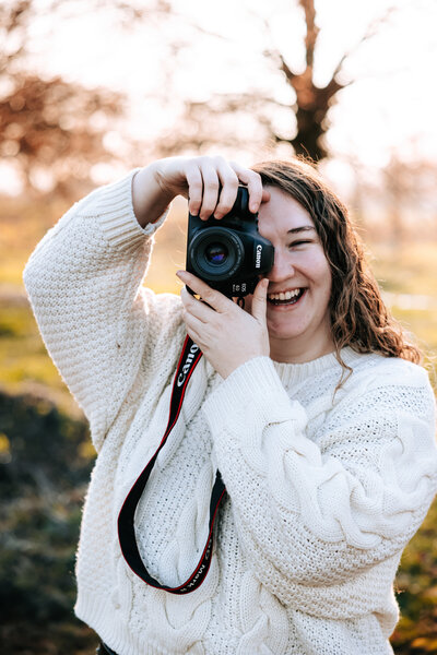 Ik combineer fotografie, marketing en officemanagement om jouw merk te laten groeien.