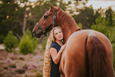 Horse-and-rider-in-a-photography-session