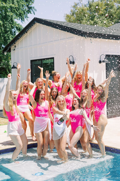 Add a splash of color to your bachelorette celebration with a Scottsdale pool party featuring flamingo floats, bright swimsuits, and festive decorations. This gallery captures the playful and vibrant energy of a day filled with laughter and fun.