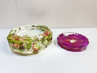 clock, resin keepsake, floral, preservation, flower preservation, bouquet preservation, wedding flower keepsake, memorial keepsake, dried flower keepsake, memorial flower preservation, preserved flowers in resin, texas preservation, cremation keepsake, breastmilk keepsake, ashes, dried flower, pressed flowers