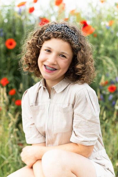 Spontane buitenshoot in de natuur met natuurlijk licht, vastgelegd door Studio 2Shoot op locatie in Zuid-Limburg.