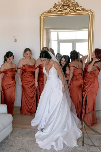 bride getting ready