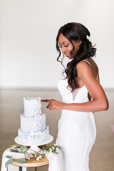 On The Levee Dallas Bride Cake Wedding Planning Nimbus Events