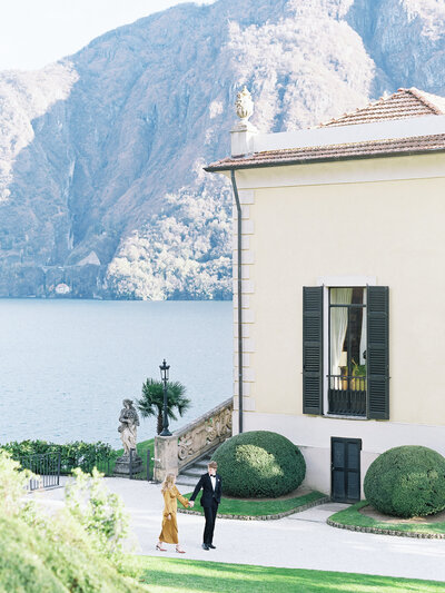 Bride and groom kiss, photographed by Aspen Wedding Photographers Sarah Nann