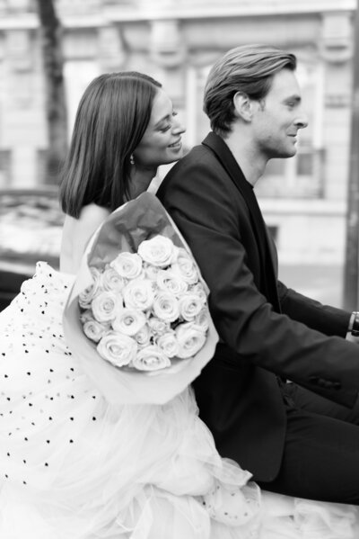 Paris Wedding Photographer Anna Lundgren - helloalora engagement shoot in Paris France
