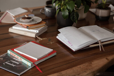 notebooks-on-table-at-knap-creative