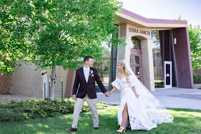 wanderingwildemedia-blackhillsweddingphotographer-woodlandsreceptions-2024wedding-blackhillsbride-zportraits-33