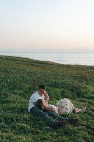 San Diego engagement photography session at Sunset Cliffs