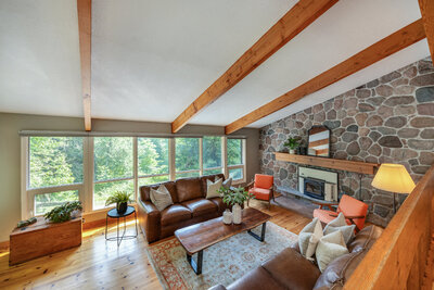 4204 Conc 8 living (1)