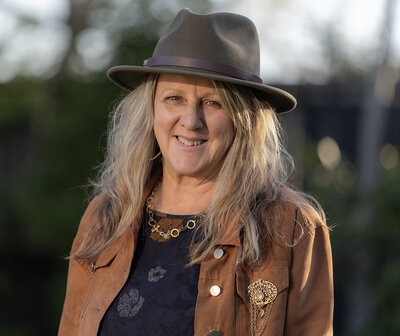 Jules Anderson Portrait and Commercial photographer