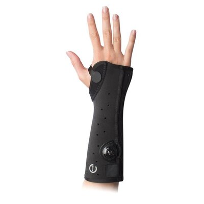 Exos® Wrist Brace, device that provides support and protection for major injuries to the wrist.