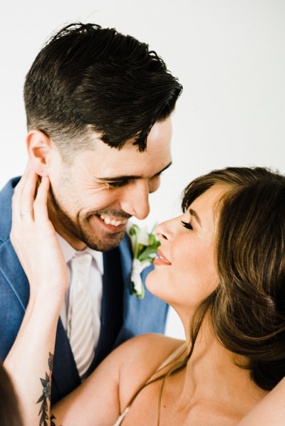 Fun and bold Scottsdale weddings for carefree couples.