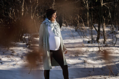 seance photo grossesse neige neuchatel - berangere photographie