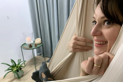 Aerial-Yoga-Smile-e1612879995969