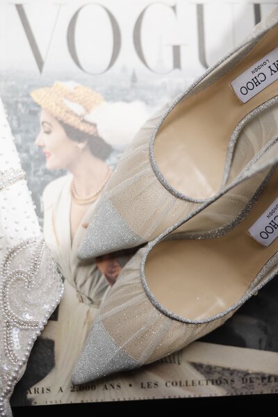 wedding-jewelry-and-stationery