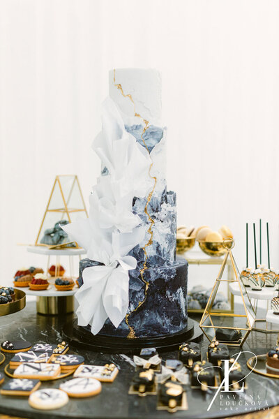 mramorový svatební dort