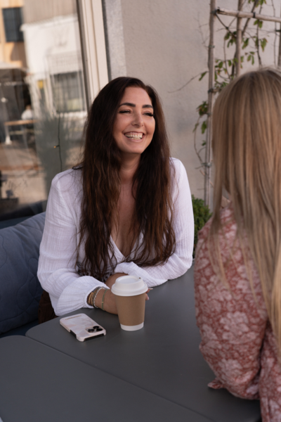 Blush Business Club  is a thriving sisterhood of ambitious and like-minded women, where we believe that  no dream is too big or too small, and with the right encouragement, you can achieve greatness.