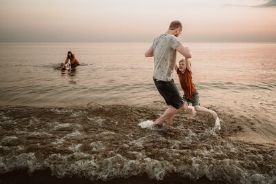 Gezinsshoot aan zee