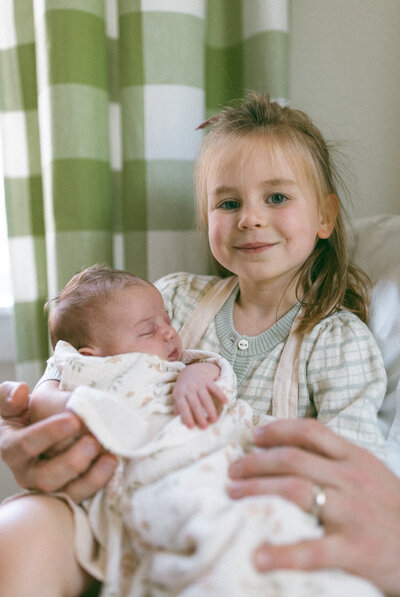 Hingham newborn photographer