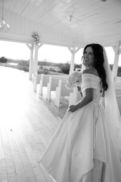 DallasWeddingPhotographer-TheGrandIvoryWeddingPhotos-LizzieHillardPhotography-7