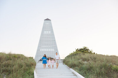 sunrise family photo in seaside pavillion30a