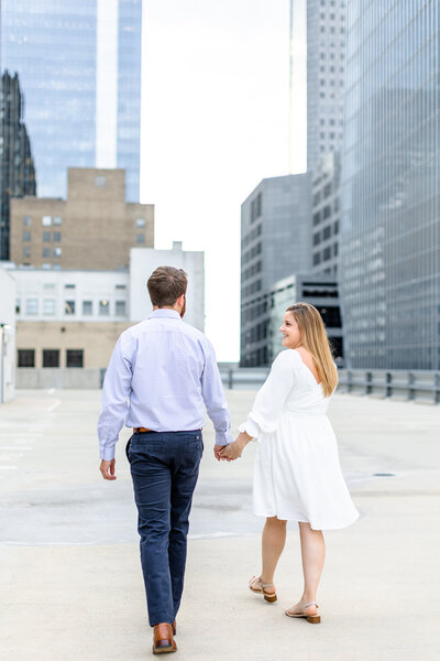 Downtown-Houston-Rooftop-Engagement-Session--5