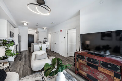 427-50 Lakebreeze living (5)