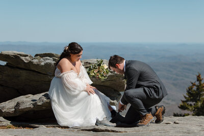 Hiking elopement on the blue Ridge Parkway.