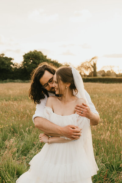 Worcestershire Wedding Photographer documenting couple portraits in Kent