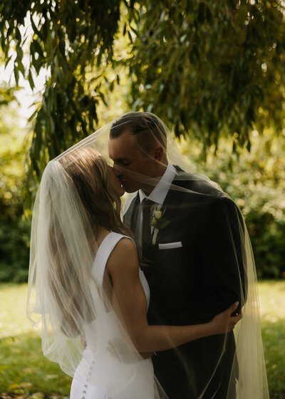 cinematic and timeless calgary wedding photographer danielle boulger photogrpahy