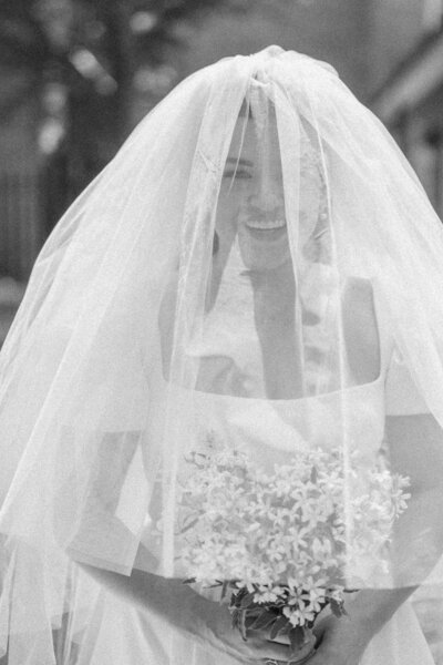 Alabama wedding photographer based in Tuscaloosa, Alabama. Wedding day captured at The Governor's Club in Brentwood, TN.