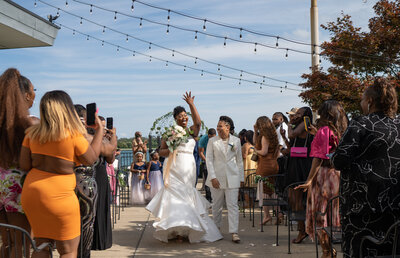 best-detroit-wedding-photographers-roostertail-weddings-magan-rogers-weddings-07595
